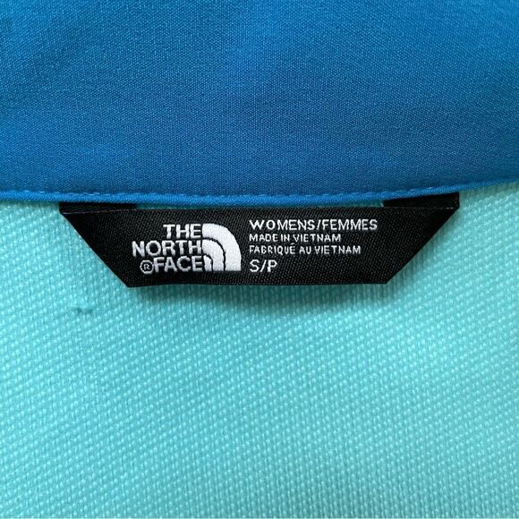 The North Face Blue and Pink Windbreaker Light Jacket - Size: Small - Picture 3 of 11